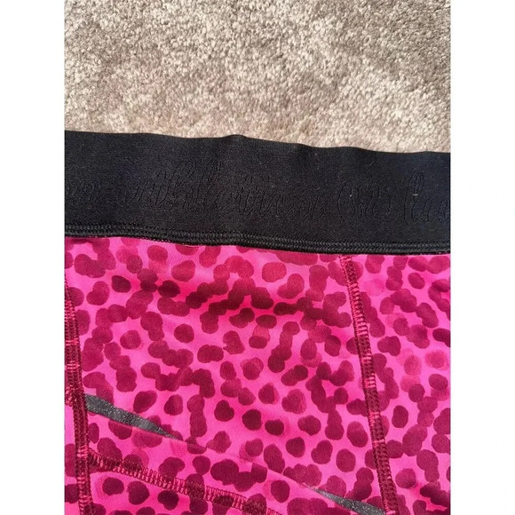 Retired print Lululemon What The Sport Short In Black/Pink Cheetah Print Size 4 - Picture 11 of 14